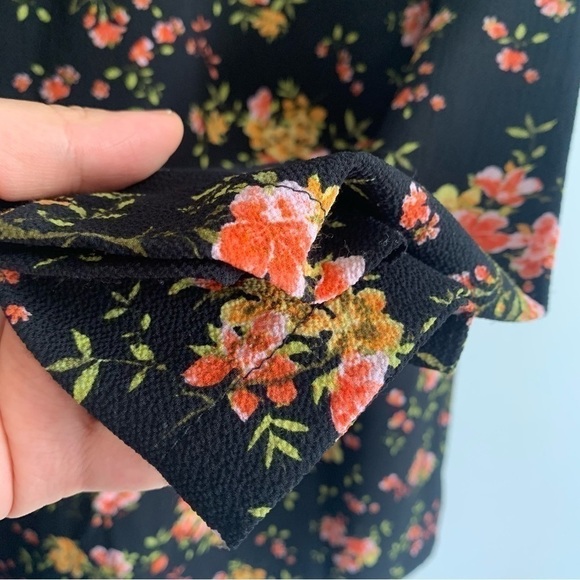 Ripe Floral Blouse Size L - Picture 10 of 11